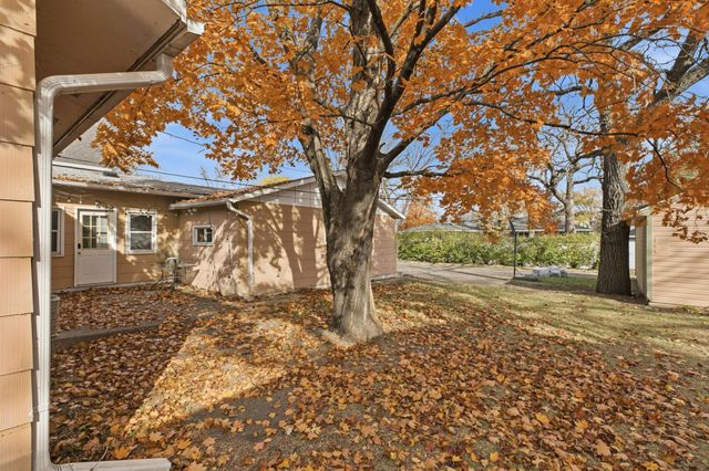 526 4th Avenue NE, Saint Cloud, MN 56304