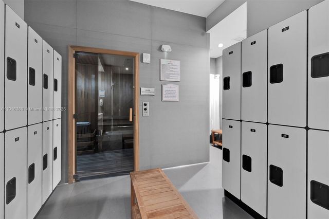 10305 NW 63rd Ter 105, Doral, FL 33178