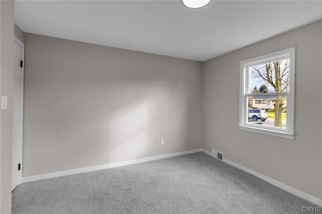 92 Sharon Parkway, Lackawanna, NY 14218