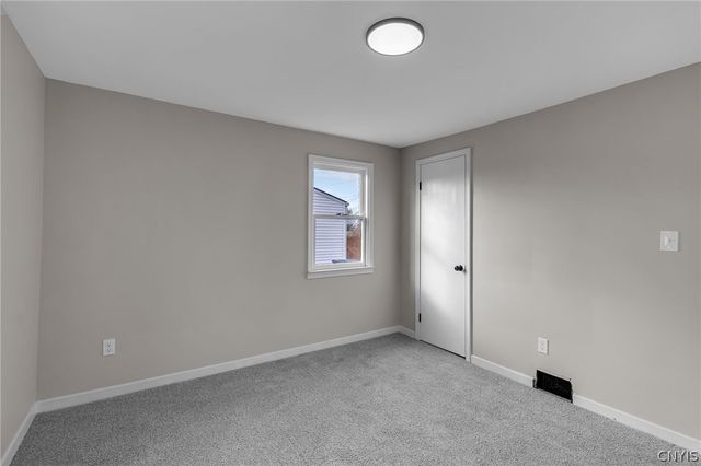 92 Sharon Parkway, Lackawanna, NY 14218