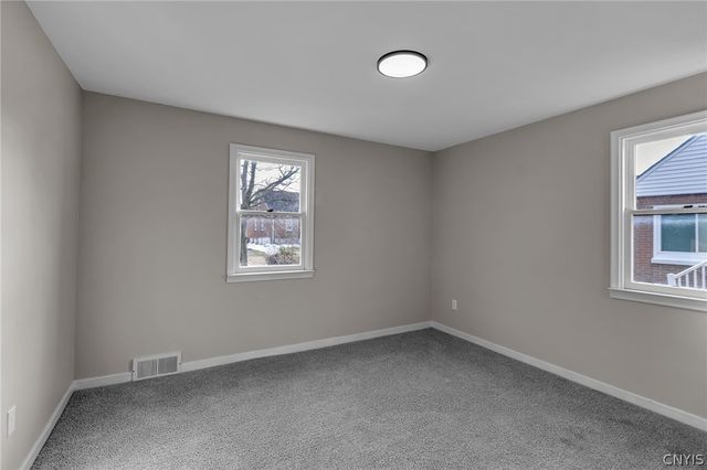 92 Sharon Parkway, Lackawanna, NY 14218