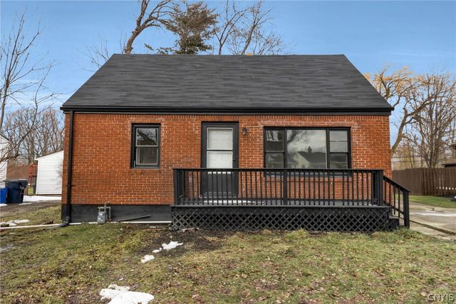 92 Sharon Parkway, Lackawanna, NY 14218