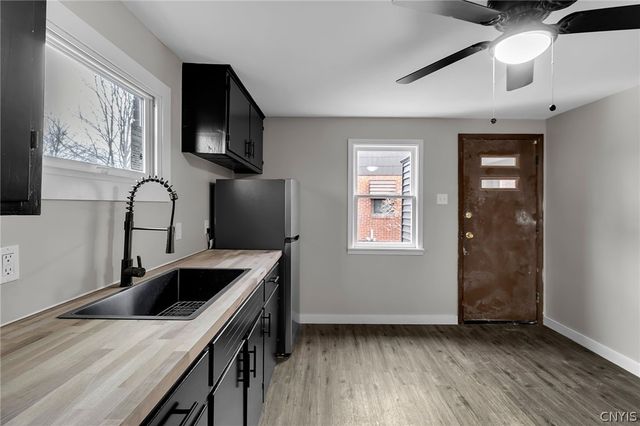 92 Sharon Parkway, Lackawanna, NY 14218