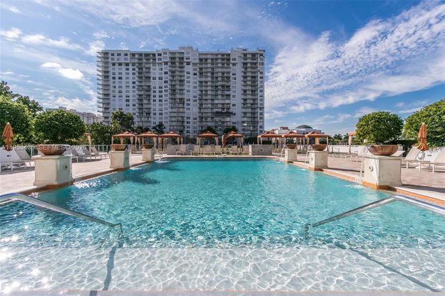 2851 NE 183rd St 1512E, Aventura, FL 33160