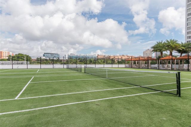 2851 NE 183rd St 1512E, Aventura, FL 33160