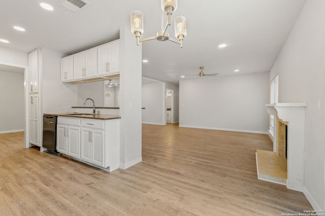 10223 Flatland, Converse, TX 78109