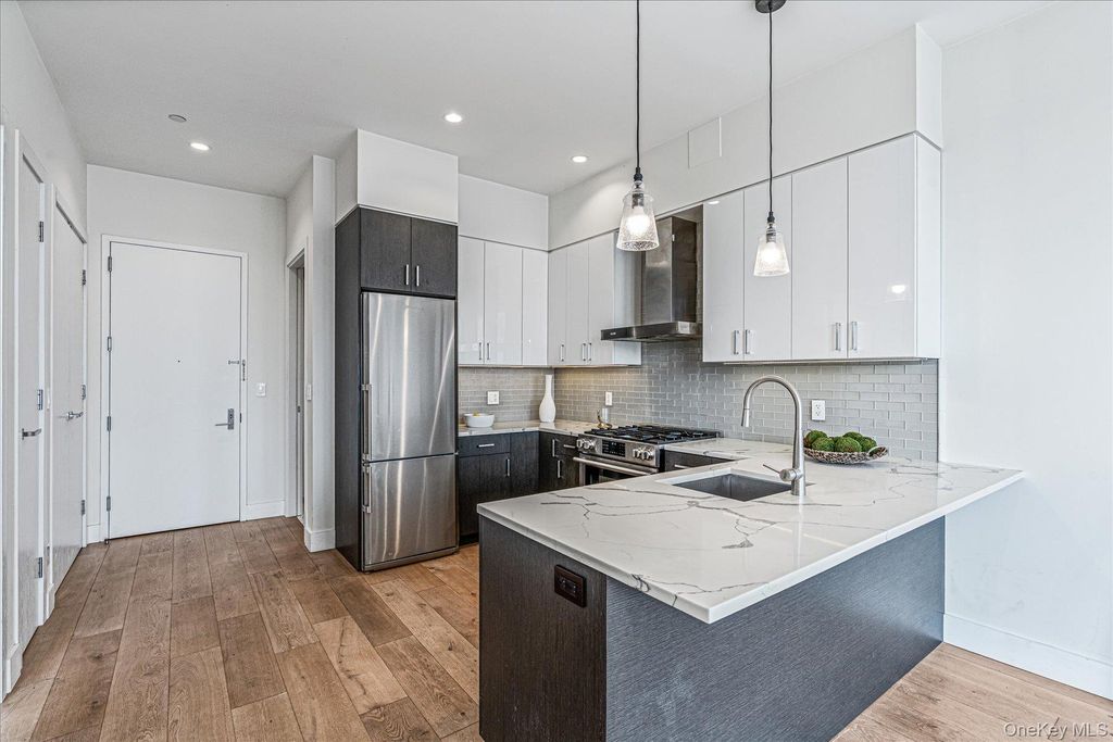 26-33 28th Street 4A, Astoria, NY 11102 — photo 4