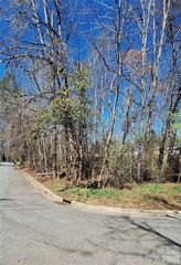 798 Woodlawn Avenue SW, Valdese, NC 28690