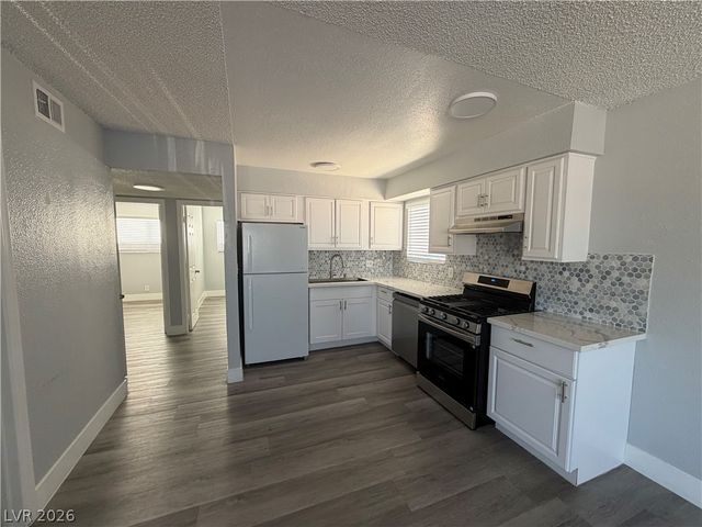 4396 Vegas Valley Drive 2, Las Vegas, NV 89121
