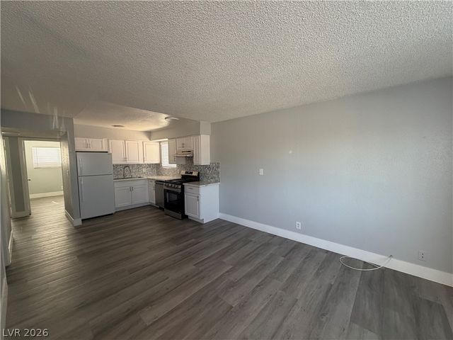 4396 Vegas Valley Drive 2, Las Vegas, NV 89121