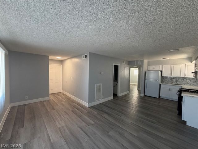 4396 Vegas Valley Drive 2, Las Vegas, NV 89121