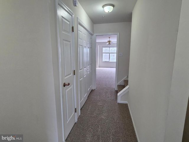 555 W SAXONY DR, Exton, PA 19341