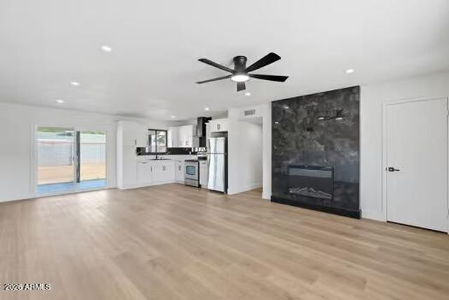 5724 W Lupine Avenue, Glendale, AZ 85304