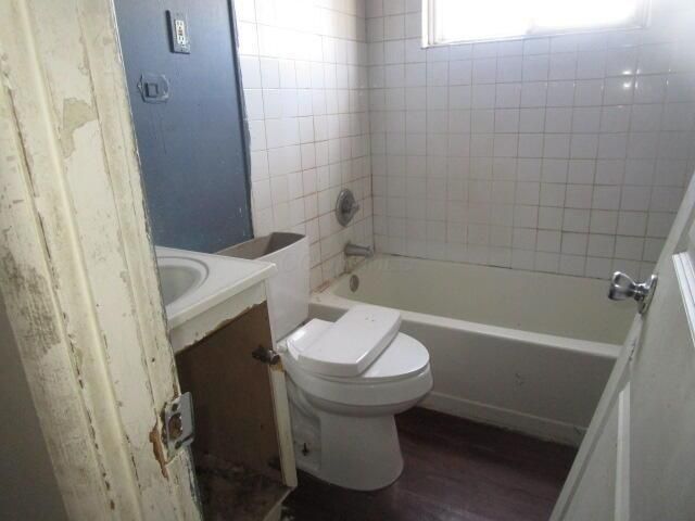 3072 Huntington Drive, Columbus, OH 43207
