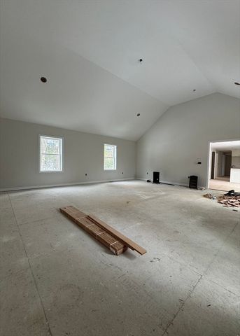 15 Pine St, Westminster, MA 01473