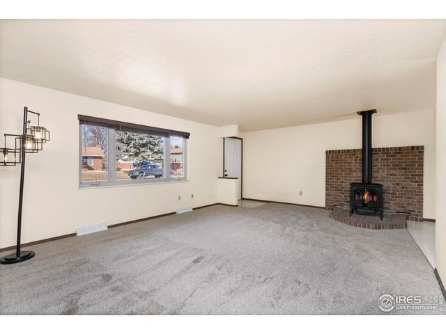 2616 Glendevey Dr, Loveland, CO 80538