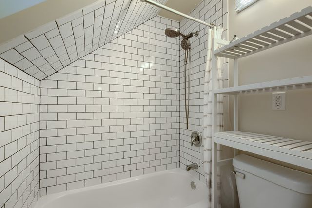 10401 S Trumbull Avenue, Chicago, IL 60655