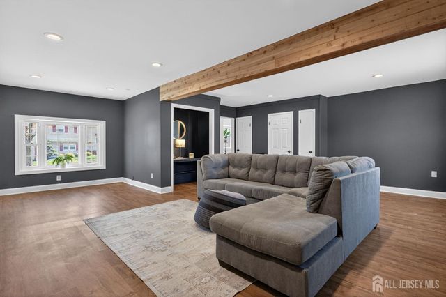 8 Starodub Drive, Milltown, NJ 08850