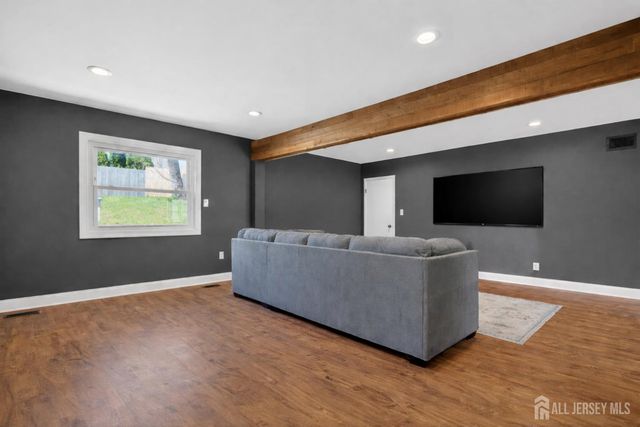 8 Starodub Drive, Milltown, NJ 08850