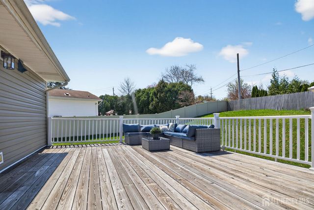 8 Starodub Drive, Milltown, NJ 08850