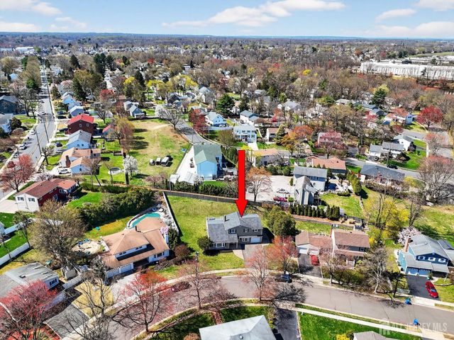 8 Starodub Drive, Milltown, NJ 08850