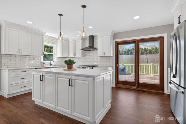8 Starodub Drive, Milltown, NJ 08850