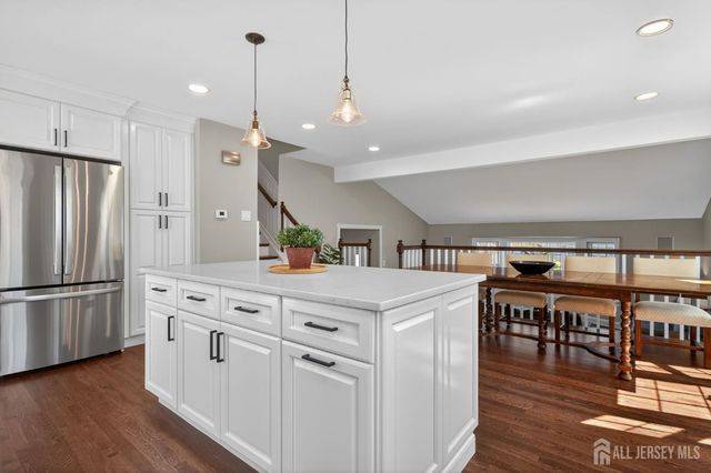 8 Starodub Drive, Milltown, NJ 08850