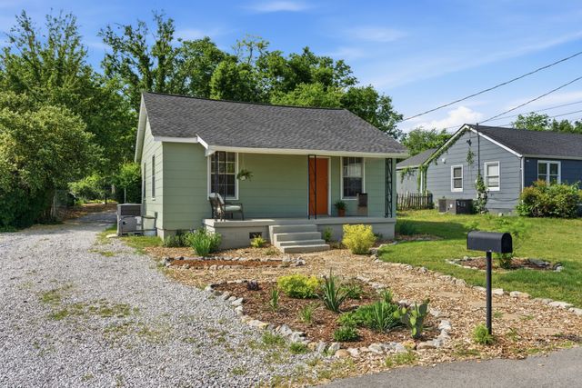 1724 Hanover Rd, Nashville, TN 37216