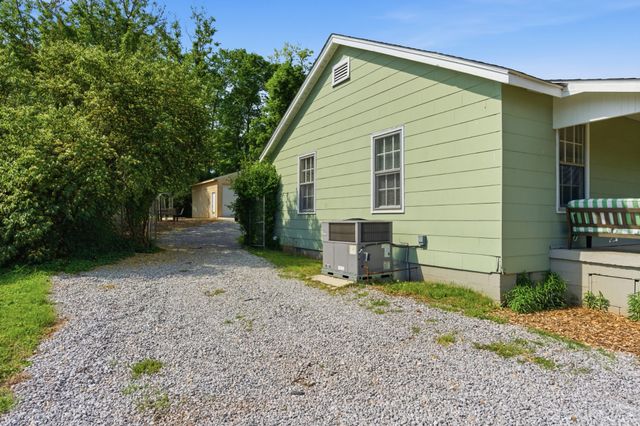 1724 Hanover Rd, Nashville, TN 37216