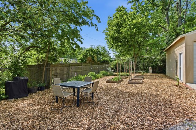 1724 Hanover Rd, Nashville, TN 37216