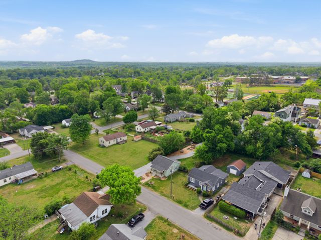 1724 Hanover Rd, Nashville, TN 37216