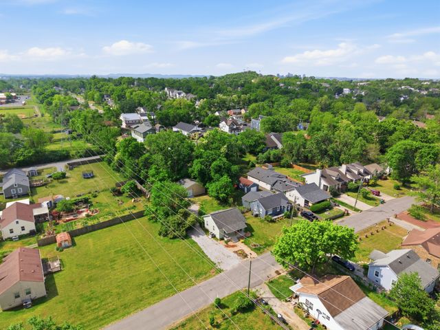 1724 Hanover Rd, Nashville, TN 37216