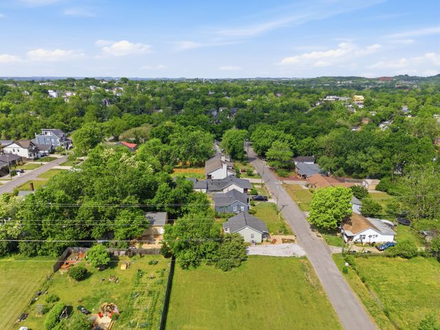 1724 Hanover Rd, Nashville, TN 37216