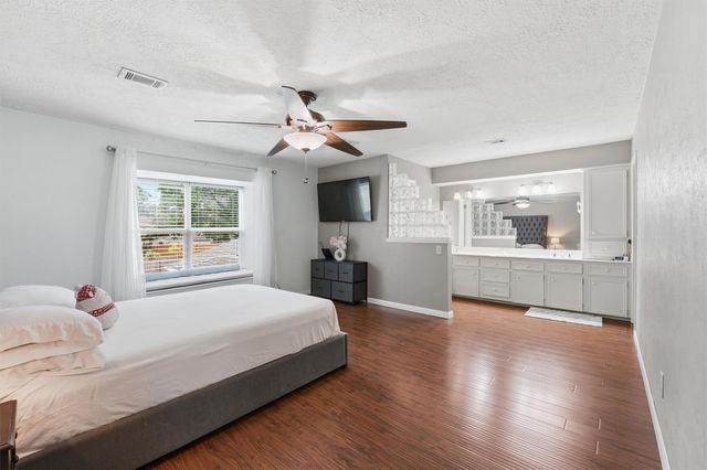 19719 Sweet Forest Lane, Humble, TX 77346