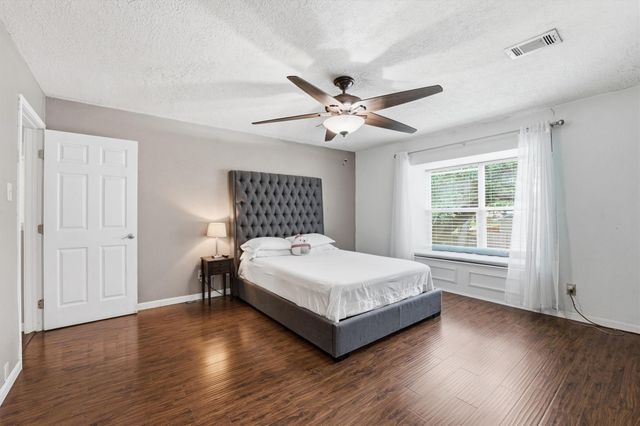 19719 Sweet Forest Lane, Humble, TX 77346