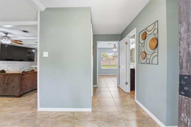 19719 Sweet Forest Lane, Humble, TX 77346