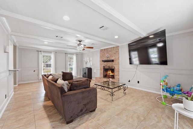 19719 Sweet Forest Lane, Humble, TX 77346