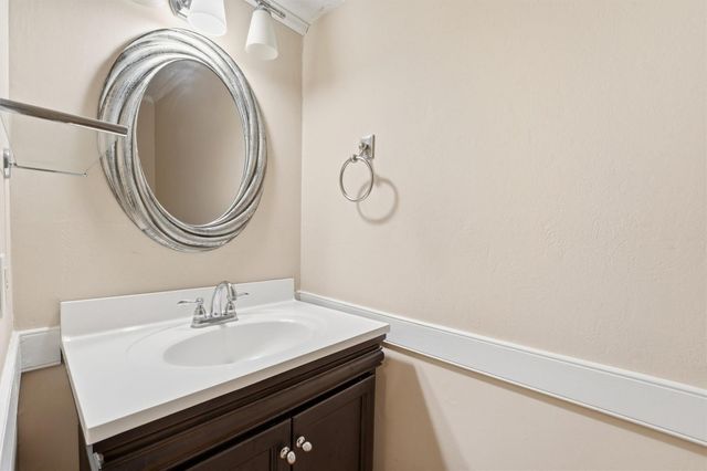 19719 Sweet Forest Lane, Humble, TX 77346