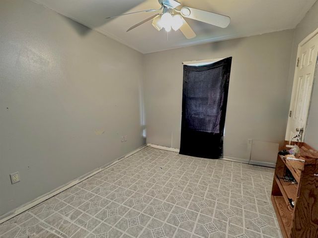 1115 Acadian Dr, Houma, LA 70363