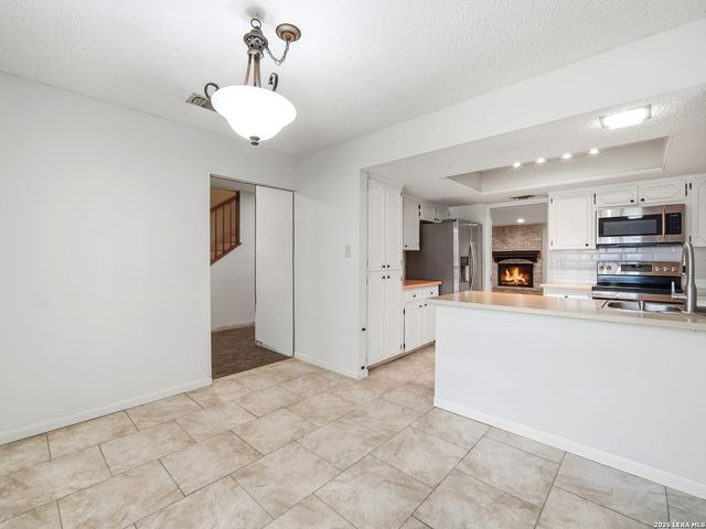 11725 Whisper Dew St, San Antonio, TX 78230