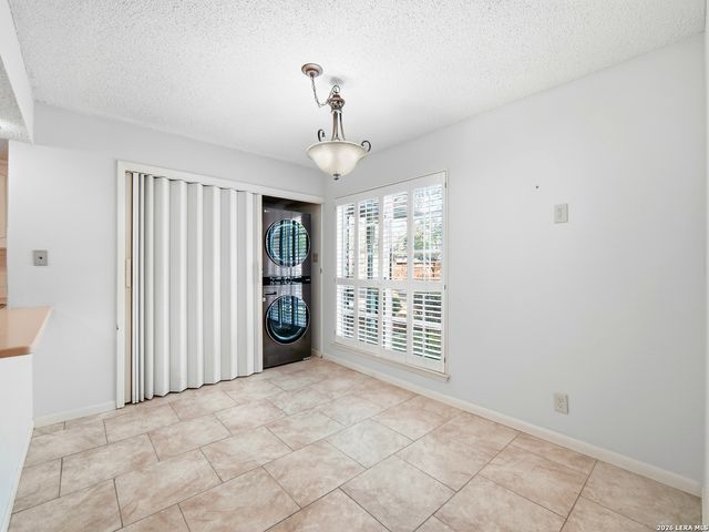 11725 Whisper Dew St, San Antonio, TX 78230