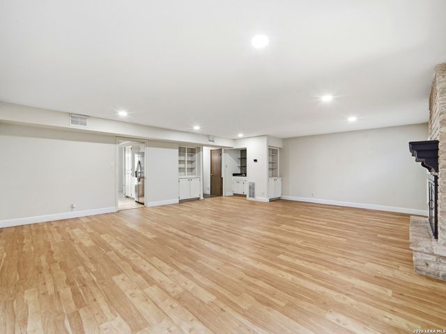 11725 Whisper Dew St, San Antonio, TX 78230