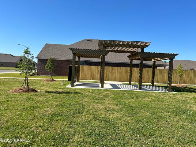 109 Abbeywood Court, Youngsville, LA 70592