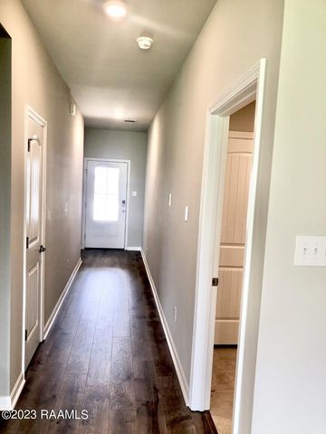 109 Abbeywood Court, Youngsville, LA 70592