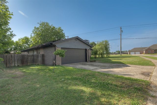 3501 Necia Street, Moore, OK 73160