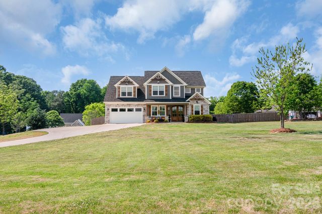 5120 Pond Bluff Drive, Monroe, NC 28112