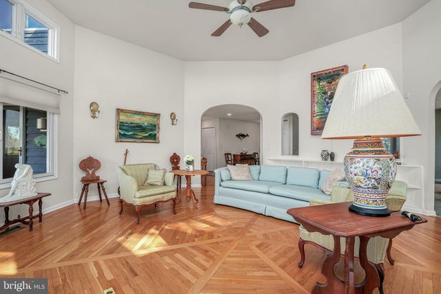 4443 SHADY LN, Chincoteague Island, VA 23336