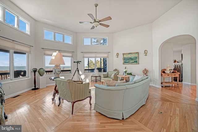 4443 SHADY LN, Chincoteague Island, VA 23336