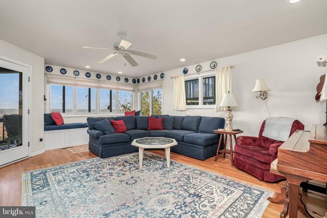 4443 SHADY LN, Chincoteague Island, VA 23336