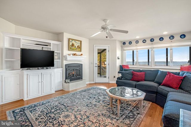 4443 SHADY LN, Chincoteague Island, VA 23336